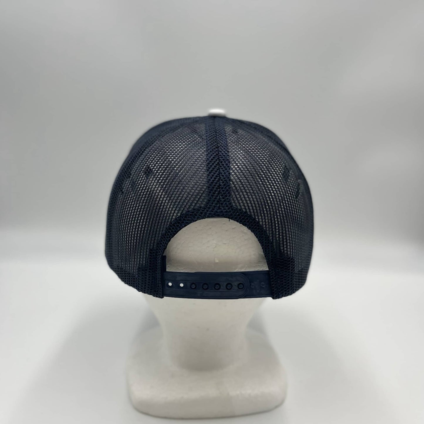 Plain Flat 5P Two Tone Mesh Trucker White Face Navy Blue Lid and Navy Blue Mesh 12-pckCF5MTT3 Cap Hat
