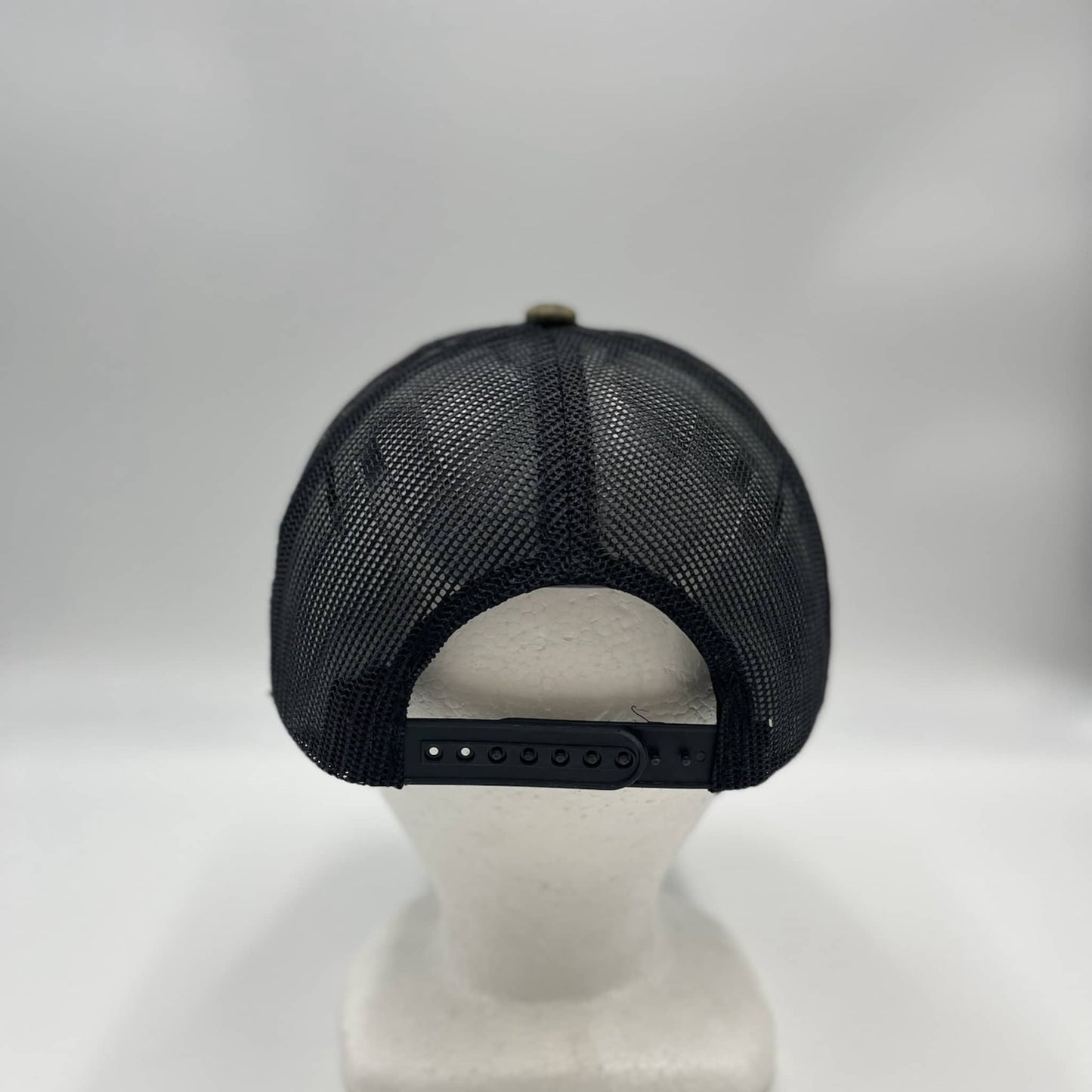 Plain Mesh Velcro Mossy Oak and Black Mesh 12 PACK CTM1117 Cap Hat