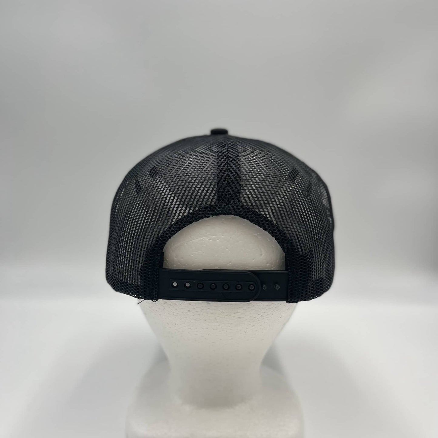 Plain 7 Panel Trucker Camo Green and Black Mesh 12 pack NS7TMC1 Cap Hat