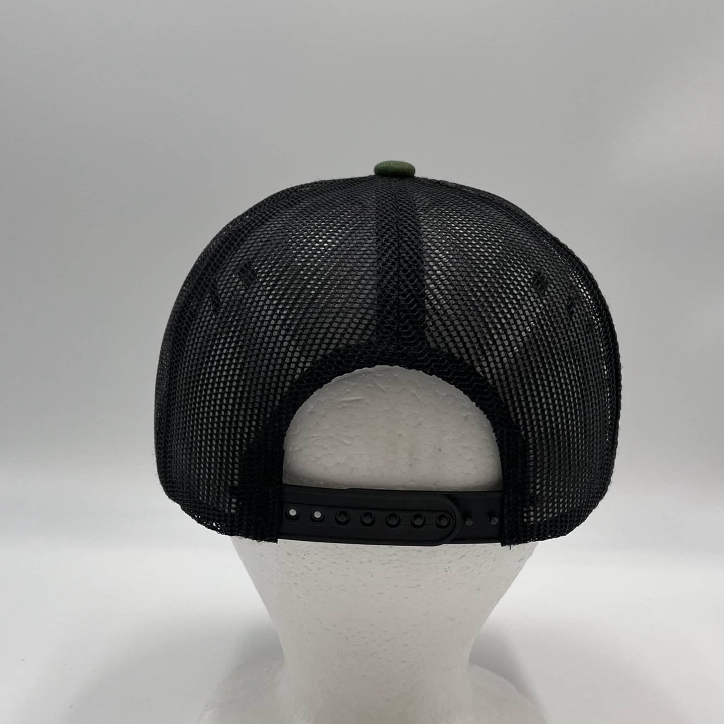 Plain Flat 5P Mesh Trucker Camo and Black Mesh 12 pack CF5M1222 Cap Hat