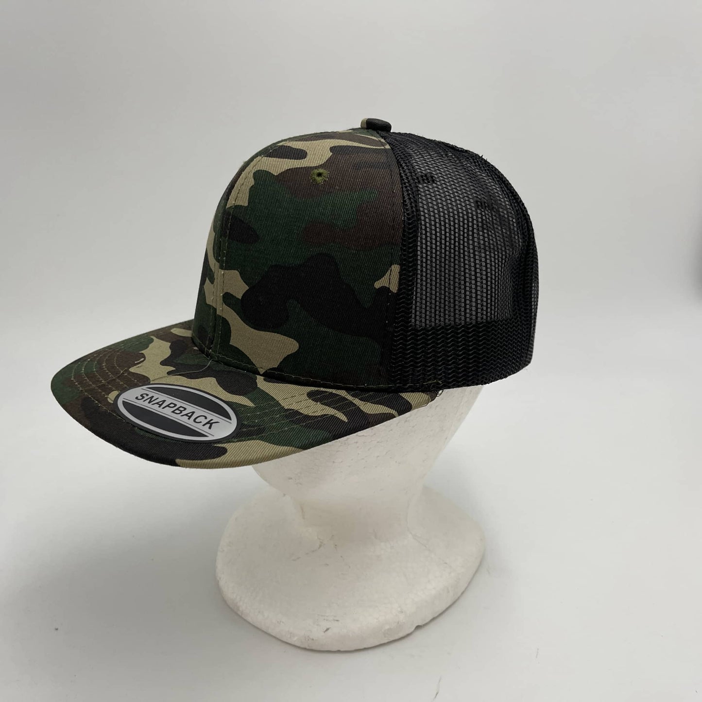 Snapback Green Camo and Black Mesh 12 pack CF6M1876 Cap Hat